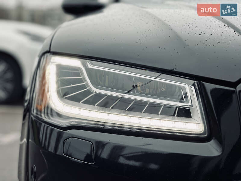 Седан Audi A8 2015 в Кременчуге