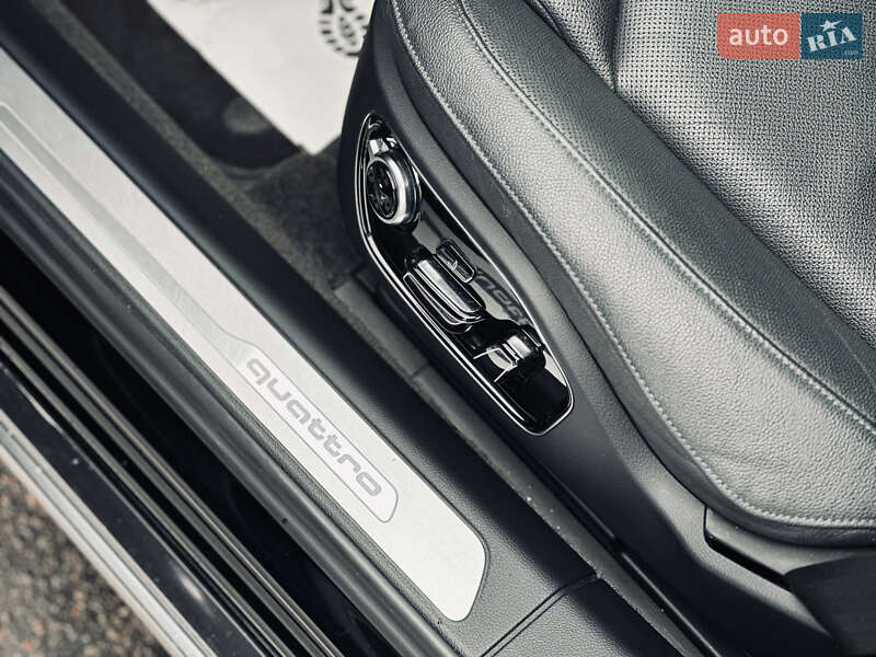 Седан Audi A8 2015 в Кременчуге