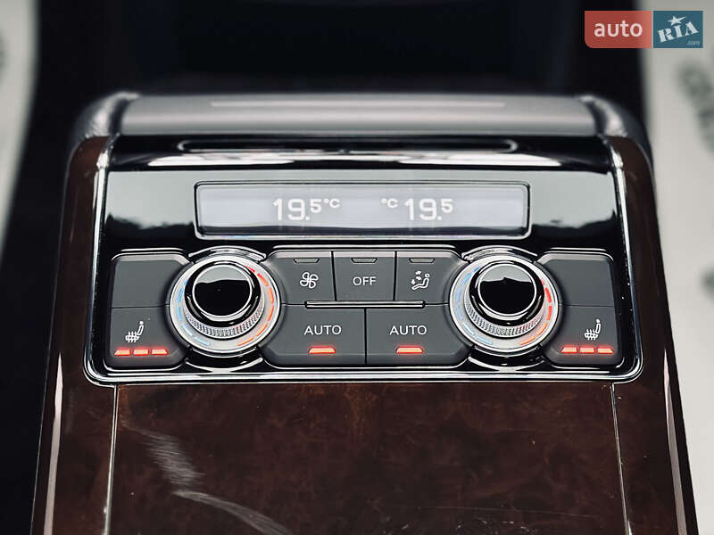 Седан Audi A8 2015 в Кременчуге