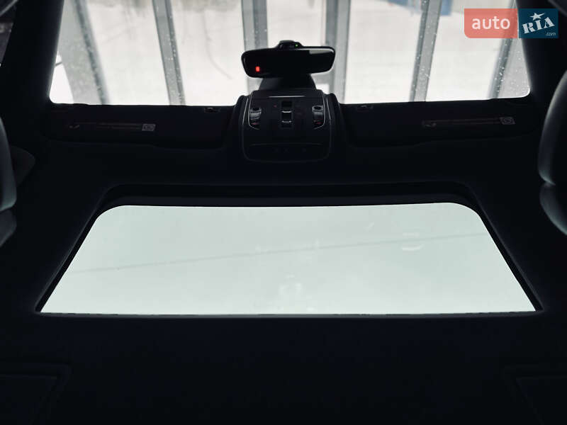 Седан Audi A8 2015 в Кременчуге