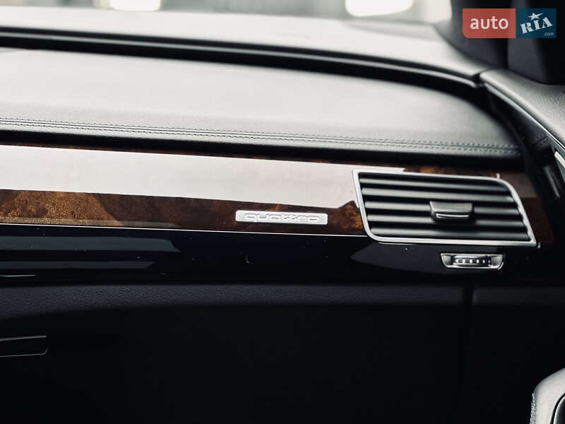 Седан Audi A8 2015 в Кременчуге