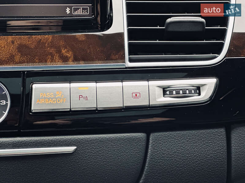 Седан Audi A8 2015 в Кременчуге