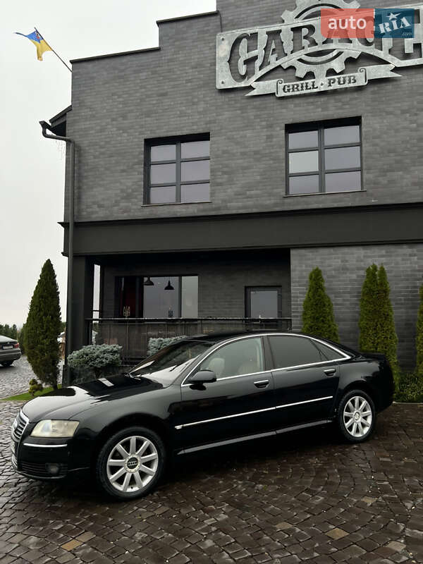 Седан Audi A8 2007 в Виноградові