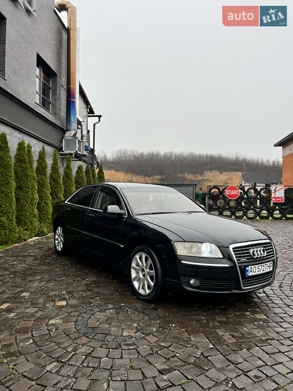 Седан Audi A8 2007 в Виноградові