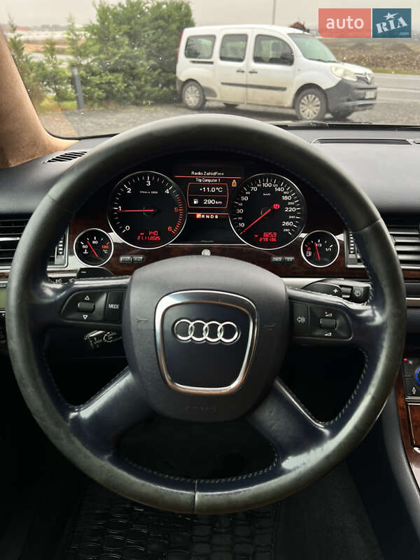 Седан Audi A8 2007 в Виноградові