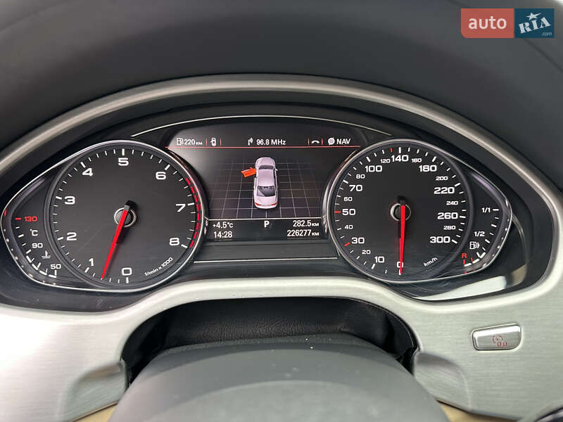 Седан Audi A8 2011 в Киеве