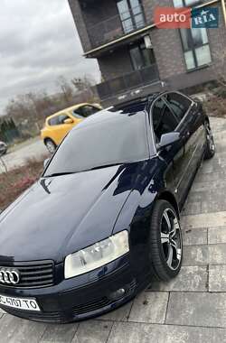 Седан Audi A8 2004 в Львове