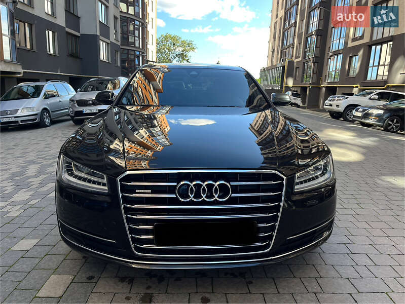 Седан Audi A8 2017 в Виннице