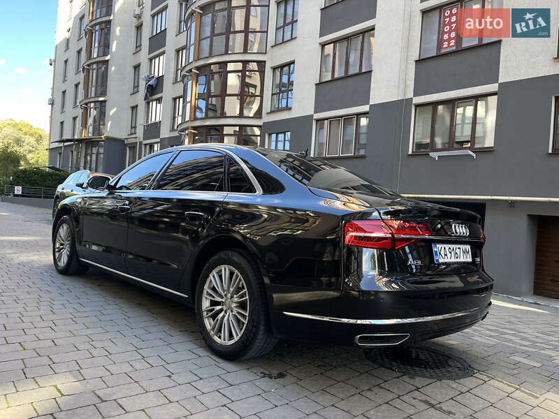 Седан Audi A8 2017 в Виннице