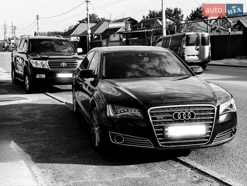 Audi A8 2012