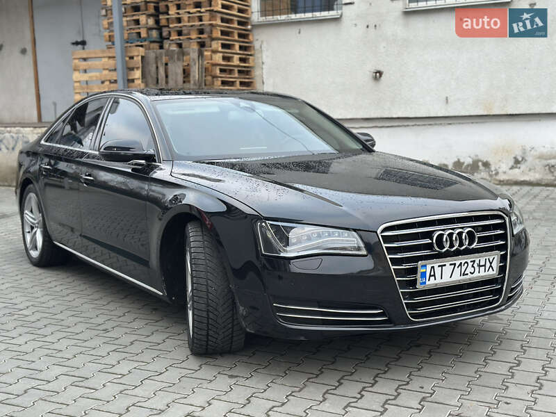 Седан Audi A8 2012 в Ивано-Франковске