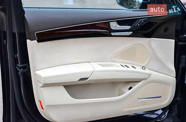 Седан Audi A8 2012 в Житомирі
