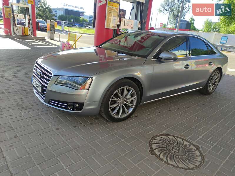 Седан Audi A8 2013 в Киеве фото Седан Audi A8 2013 в Киеве