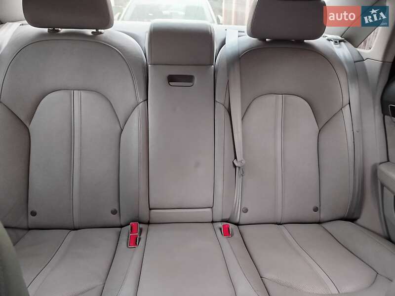 Седан Audi A8 2013 в Киеве фото 13 Седан Audi A8 2013 в Киеве