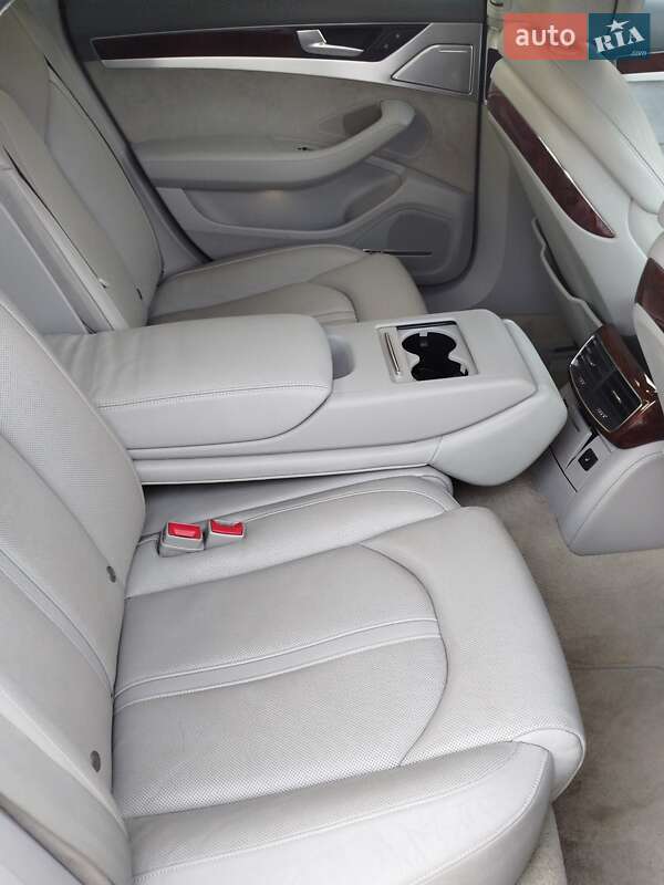 Седан Audi A8 2013 в Киеве фото 33 Седан Audi A8 2013 в Киеве