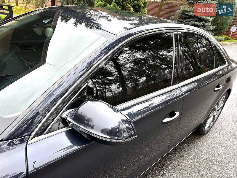 Седан Audi A8 2014 в Киеве