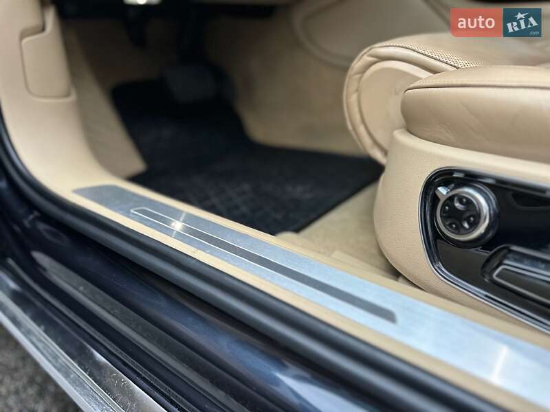 Седан Audi A8 2014 в Киеве