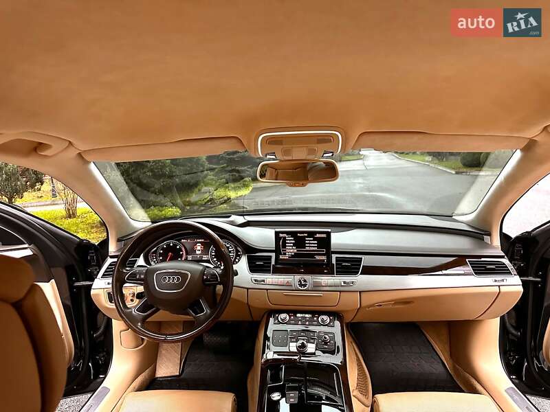 Седан Audi A8 2014 в Киеве