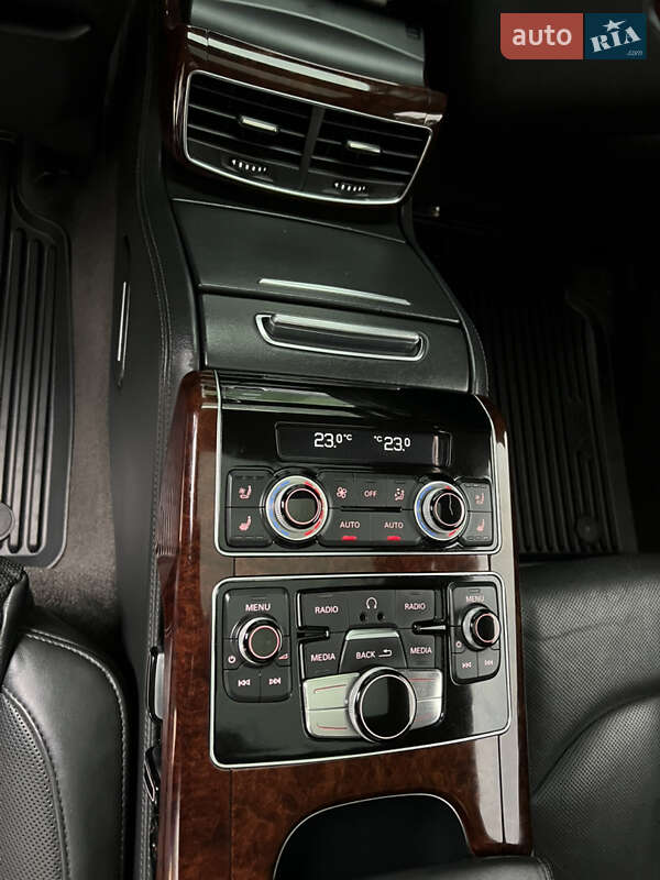 Седан Audi A8 2010 в Новояворовске фото 30 Седан Audi A8 2010 в Новояворовске