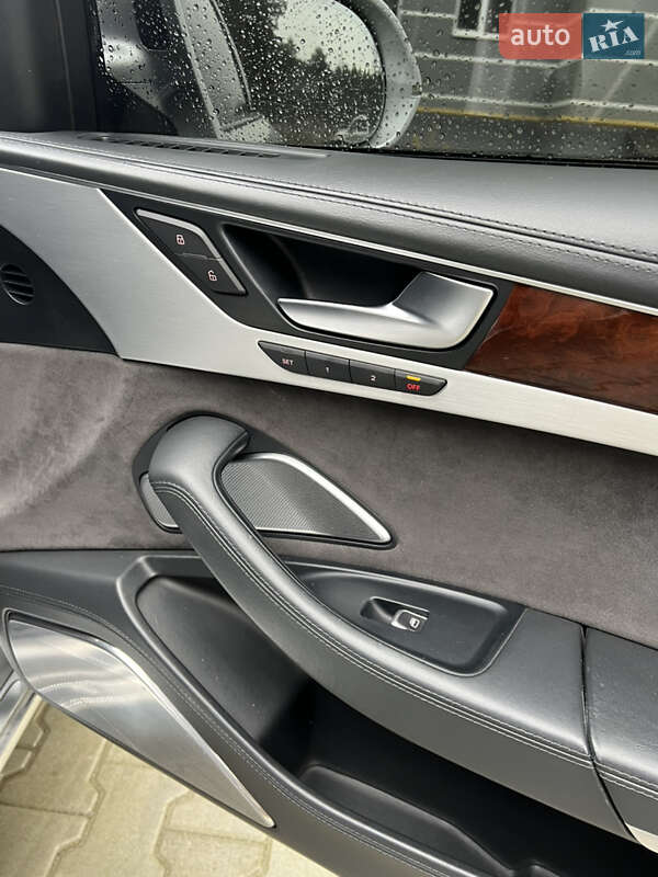 Седан Audi A8 2010 в Новояворовске фото 39 Седан Audi A8 2010 в Новояворовске