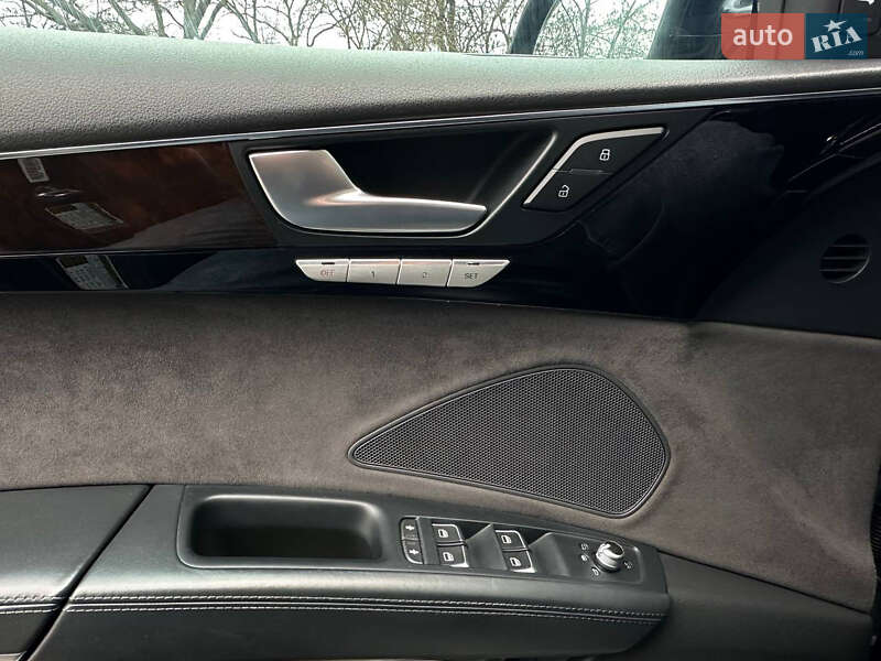 Седан Audi A8 2015 в Николаеве фото 19 Седан Audi A8 2015 в Николаеве