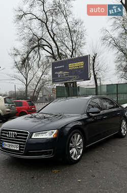 Седан Audi A8 2015 в Днепре