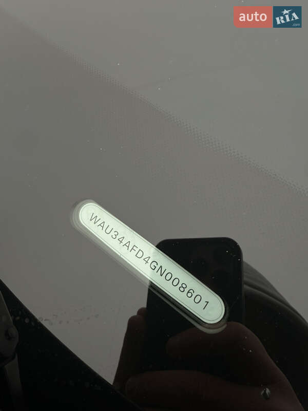 Седан Audi A8 2015 в Днепре фото 25 Седан Audi A8 2015 в Днепре