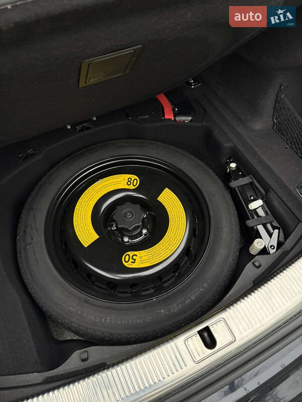 Седан Audi A8 2015 в Днепре фото 30 Седан Audi A8 2015 в Днепре