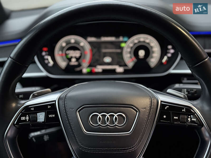 Седан Audi A8 2021 в Киеве фото 12 Седан Audi A8 2021 в Киеве