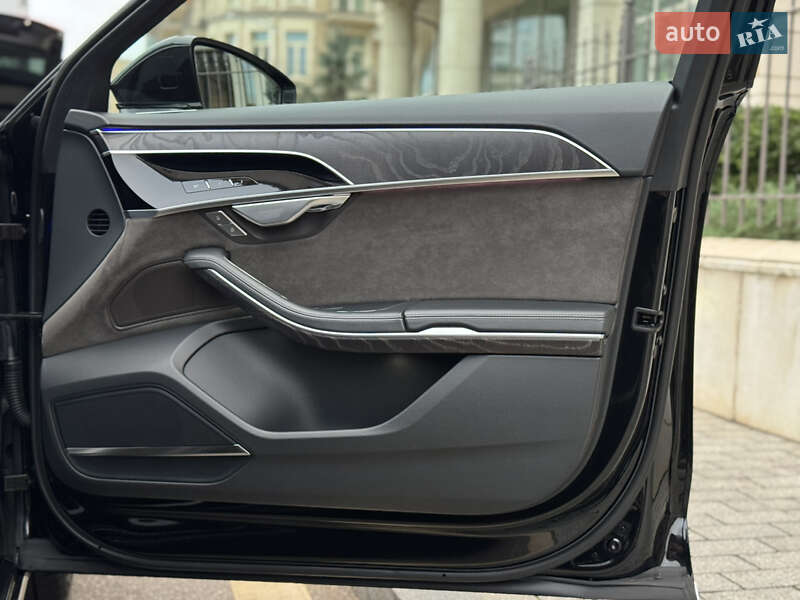 Седан Audi A8 2021 в Киеве фото 51 Седан Audi A8 2021 в Киеве