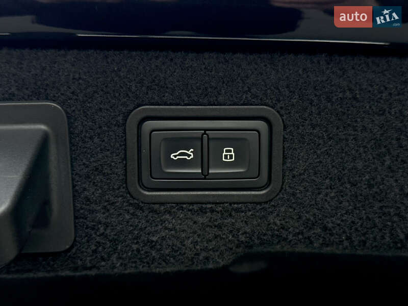 Седан Audi A8 2021 в Киеве фото 59 Седан Audi A8 2021 в Киеве