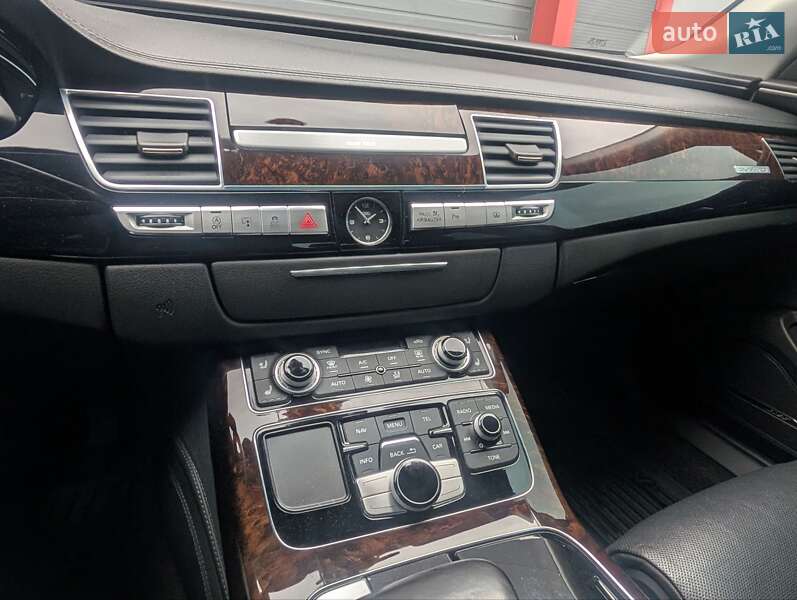 Седан Audi A8 2014 в Борисполе