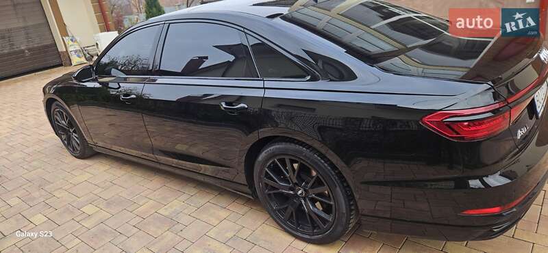 Седан Audi A8 2020 в Тернополе