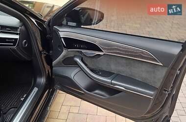 Седан Audi A8 2020 в Тернополе