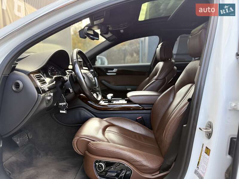 Седан Audi A8 2016 в Львове фото 34 Седан Audi A8 2016 в Львове