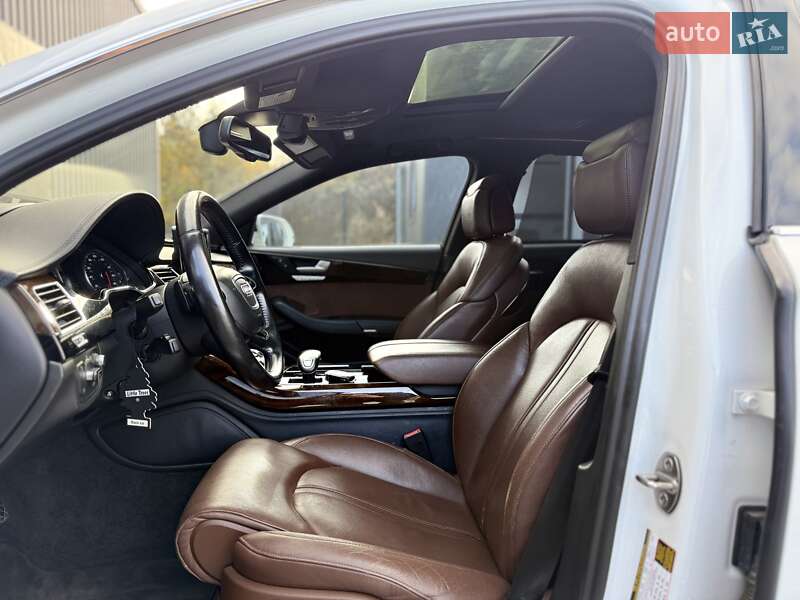 Седан Audi A8 2016 в Львове фото 37 Седан Audi A8 2016 в Львове