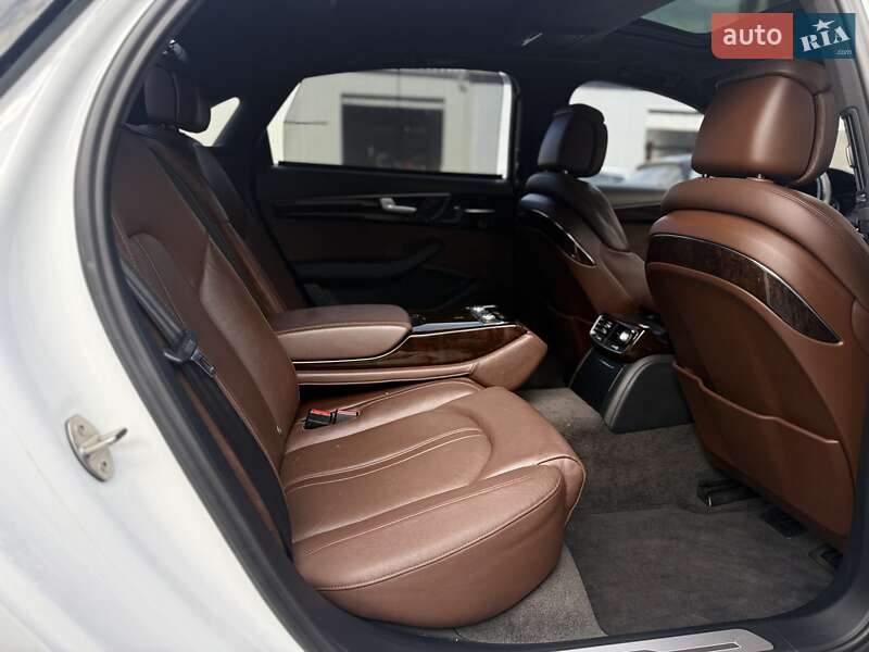 Седан Audi A8 2016 в Львове фото 82 Седан Audi A8 2016 в Львове