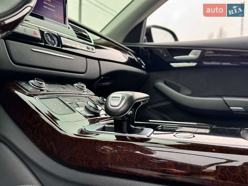 Седан Audi A8 2014 в Киеве фото 55 Седан Audi A8 2014 в Киеве