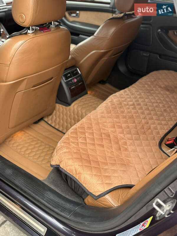 Седан Audi A8 2004 в Киеве