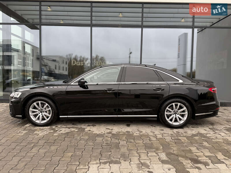 Седан Audi A8 2024 в Хмельницком