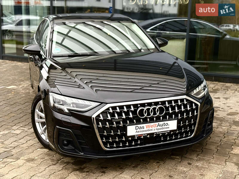 Седан Audi A8 2024 в Хмельницком