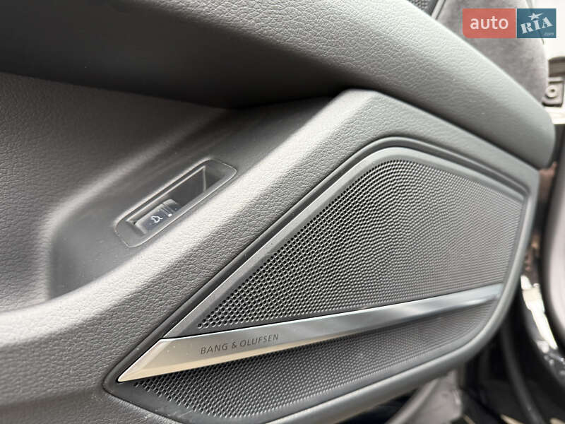 Седан Audi A8 2024 в Хмельницком