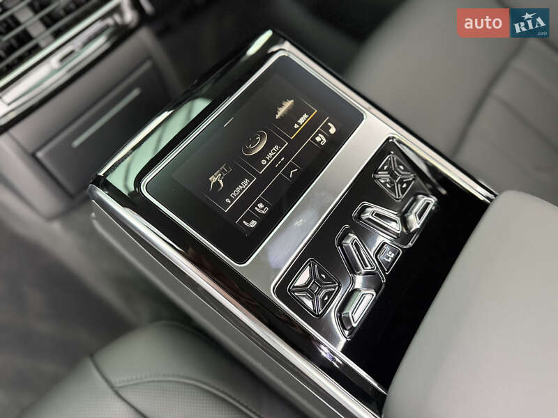 Седан Audi A8 2024 в Хмельницком