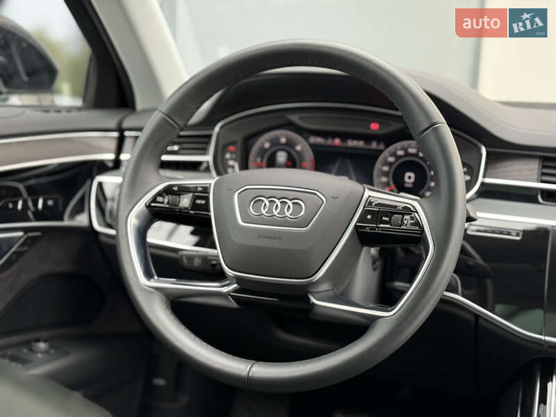 Седан Audi A8 2024 в Хмельницком