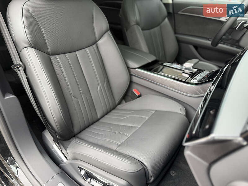 Седан Audi A8 2024 в Хмельницком