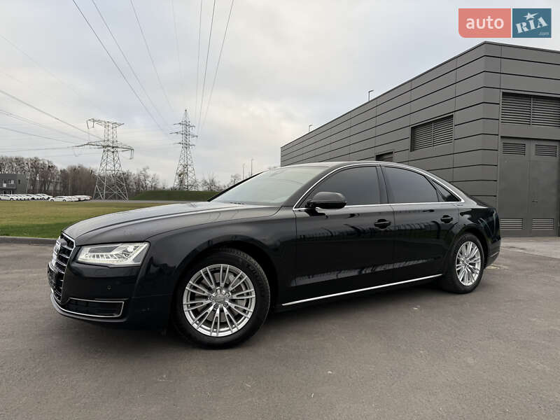 Седан Audi A8 2014 в Киеве