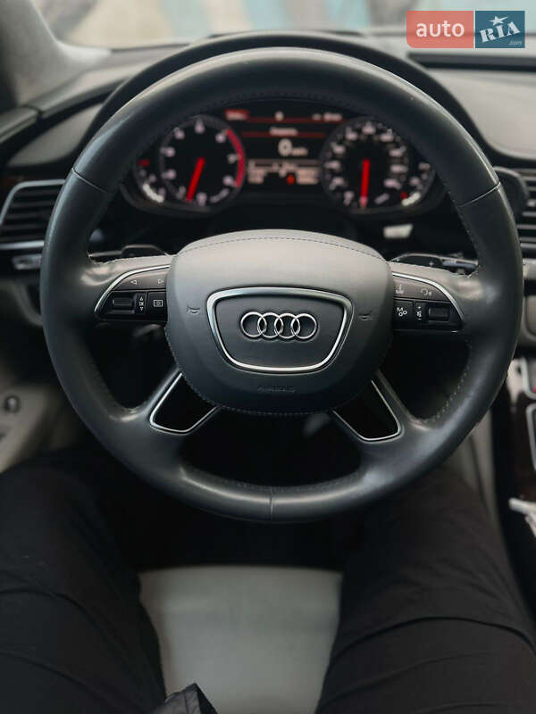 Седан Audi A8 2017 в Киеве фото 25 Седан Audi A8 2017 в Киеве