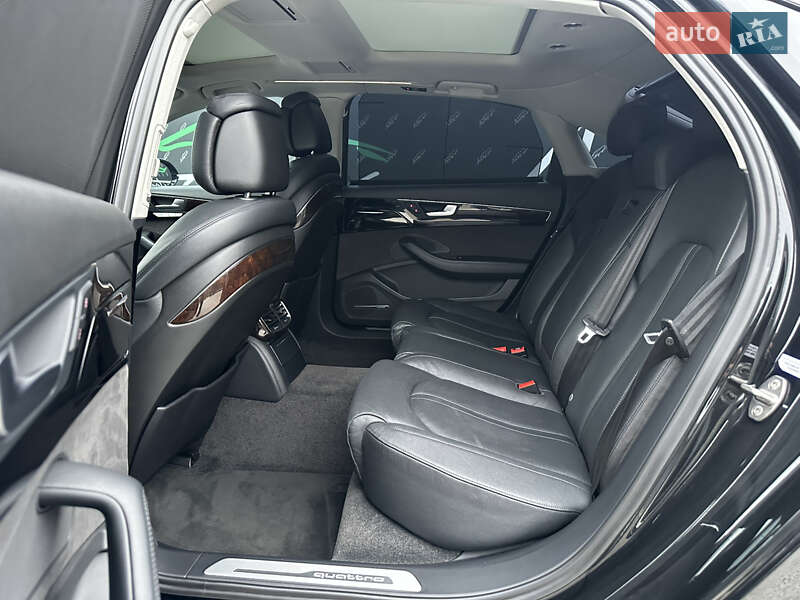 Седан Audi A8 2017 в Киеве фото 23 Седан Audi A8 2017 в Киеве