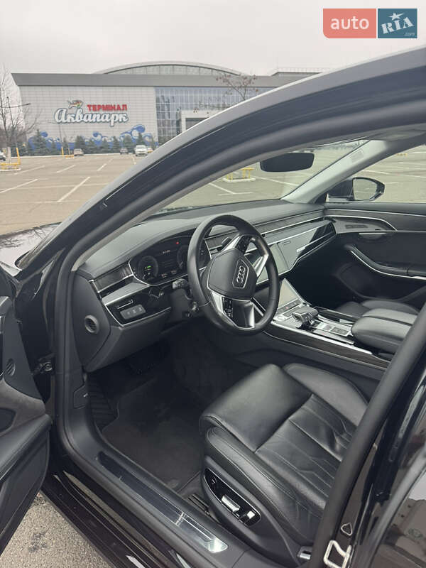 Седан Audi A8 2020 в Киеве фото 7 Седан Audi A8 2020 в Киеве