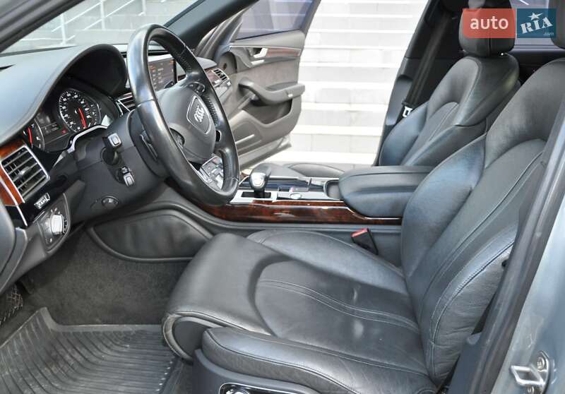 Седан Audi A8 2013 в Одессе